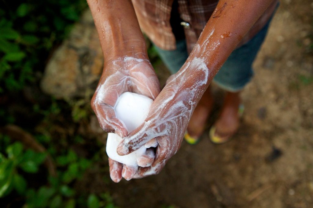 Lotta al COVID-19: cosa abbiamo appreso durante l’epidemia di Ebola Lotta al COVID-19: cosa abbiamo appreso durante l’epidemia di Ebola