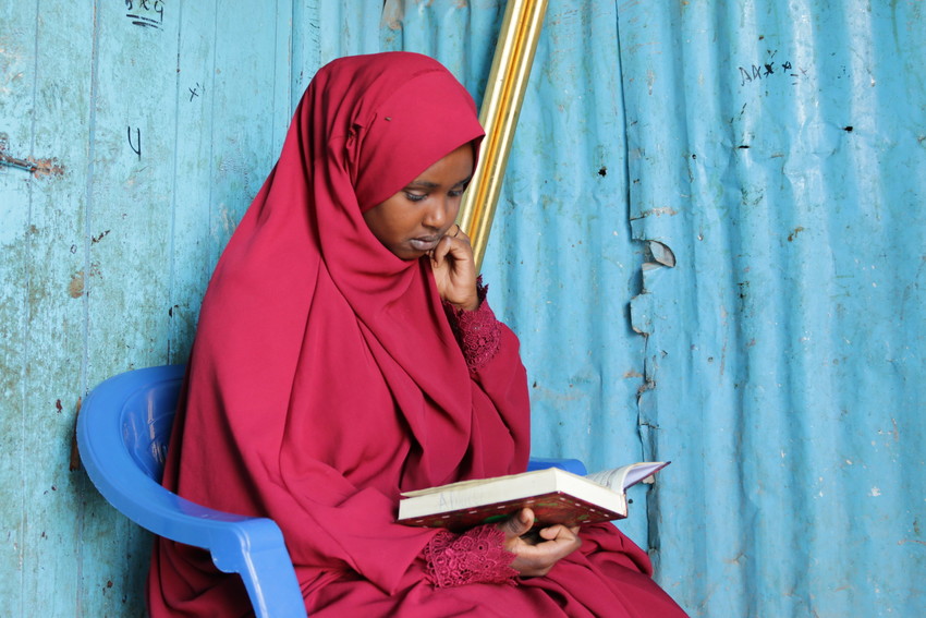 In Somalia, durante il confinamento, aumentano i casi di multilazione genitale femminile “porta a porta”