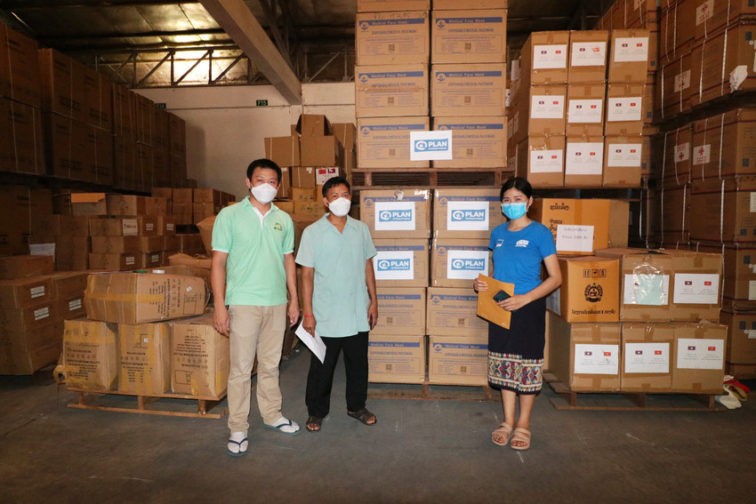 Plan International dona 100,000 maschere protettive al Laos
