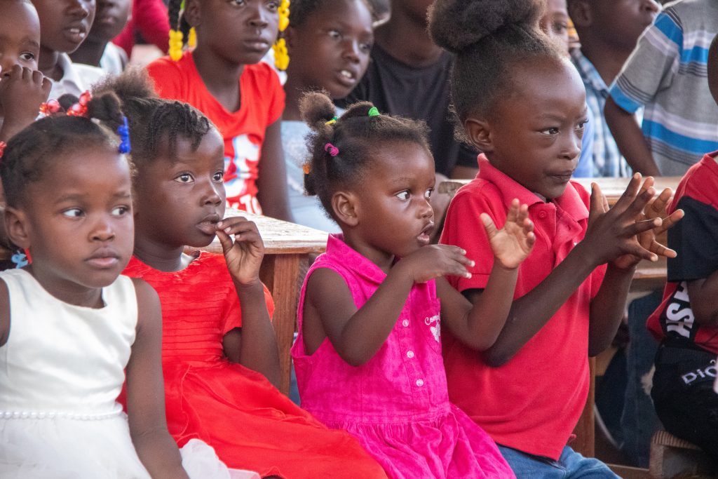 Haiti: 6.000 persone sull’orlo della fame Haiti: 6.000 persone sull’orlo della fame