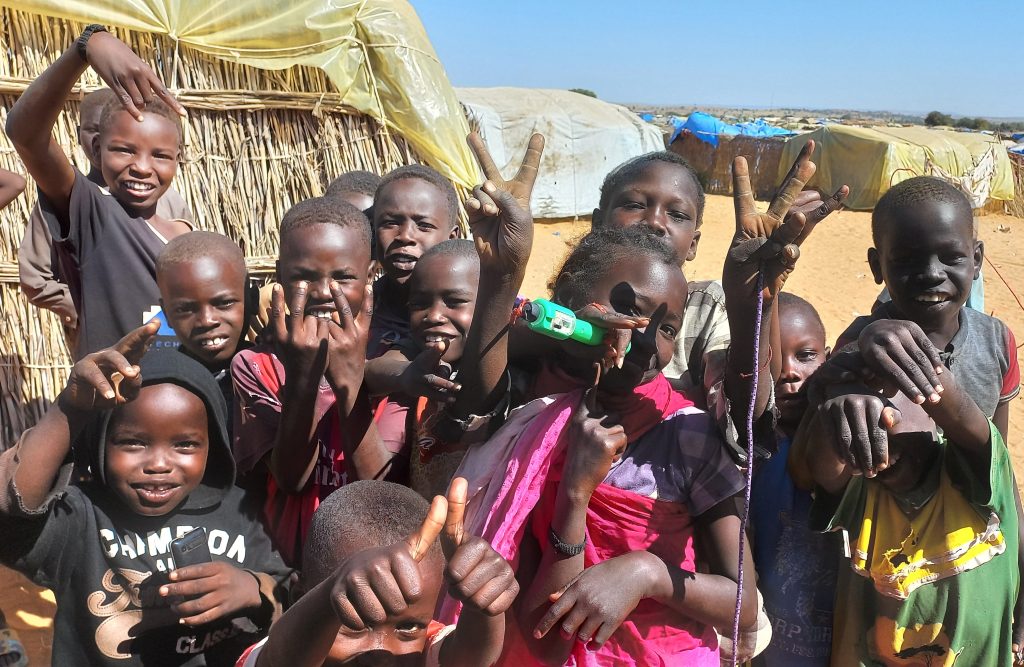 Le unità mobili di protezione dell’infanzia nei campi profughi del Ciad Le unità mobili di protezione dell’infanzia nei campi profughi del Ciad