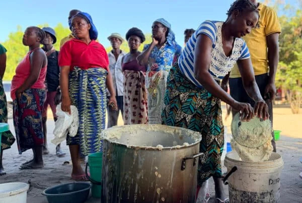 Mozambico: ecco come la prevenzione delle inondazioni contribuisce a proteggere l’infanzia