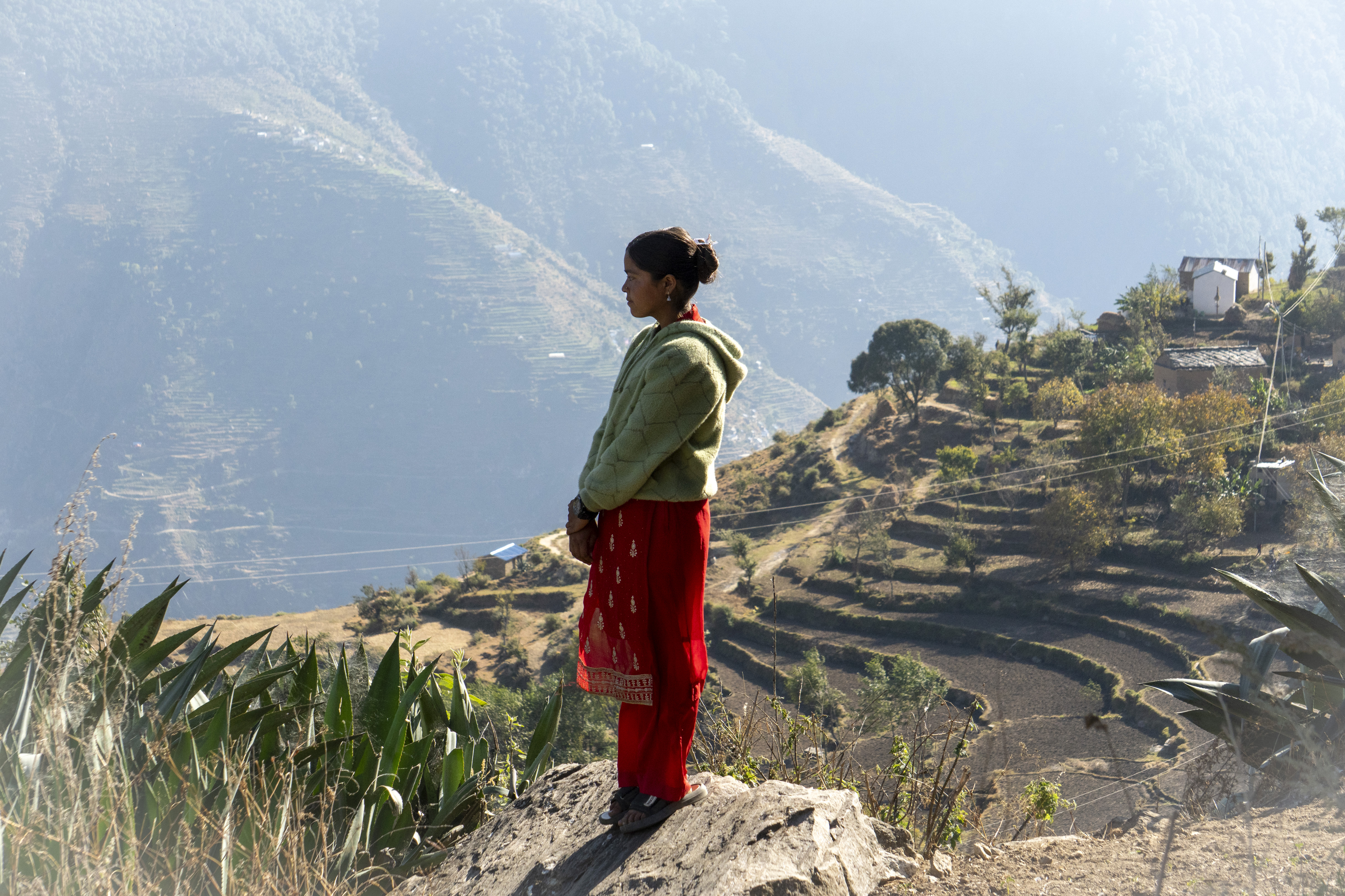 Alluvioni improvvise e massicce frane devastano le comunità lungo il confine tra Nepal e Cina Alluvioni improvvise e massicce frane devastano le comunità lungo il confine tra Nepal e Cina